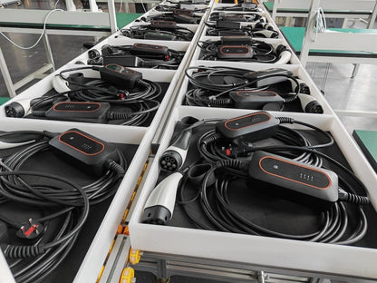 AC Home Portable GB/T EV Charger 230V Electric Car Charger 7kw 32a